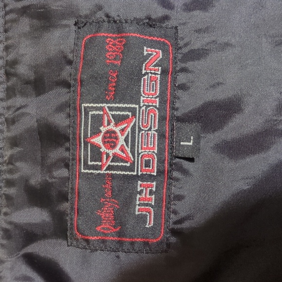 Coat - Picture 5 of 5